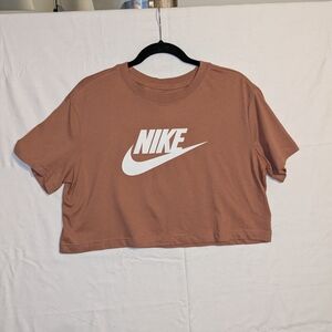 Nike Brown Boxy Crop Top with Short Sleeves